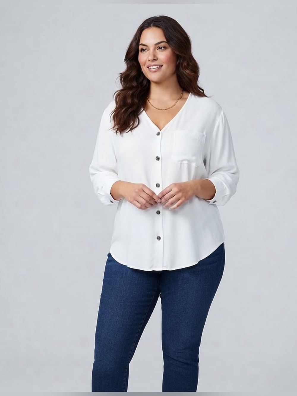 White Button-Front Blouse with Pocket • EUC • 26" p2p, 28" length